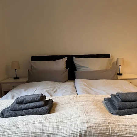 Family & Friends Apartamento