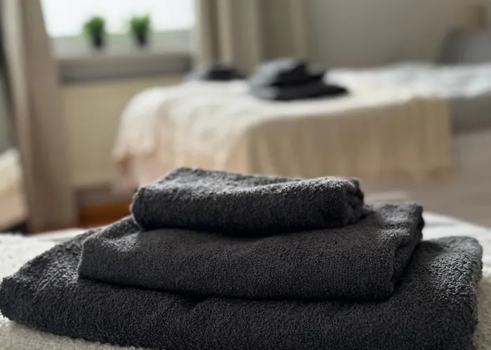 Family & Friends 아파트 콧부스